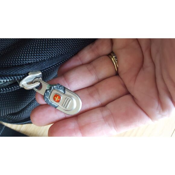 WENGER‎ Carryon Travel Bag, Mens, Heavyduty Hardware, Vacation, Adventure - Picture 4 of 16